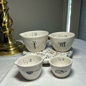 Rae Dunn farm style measuring cups